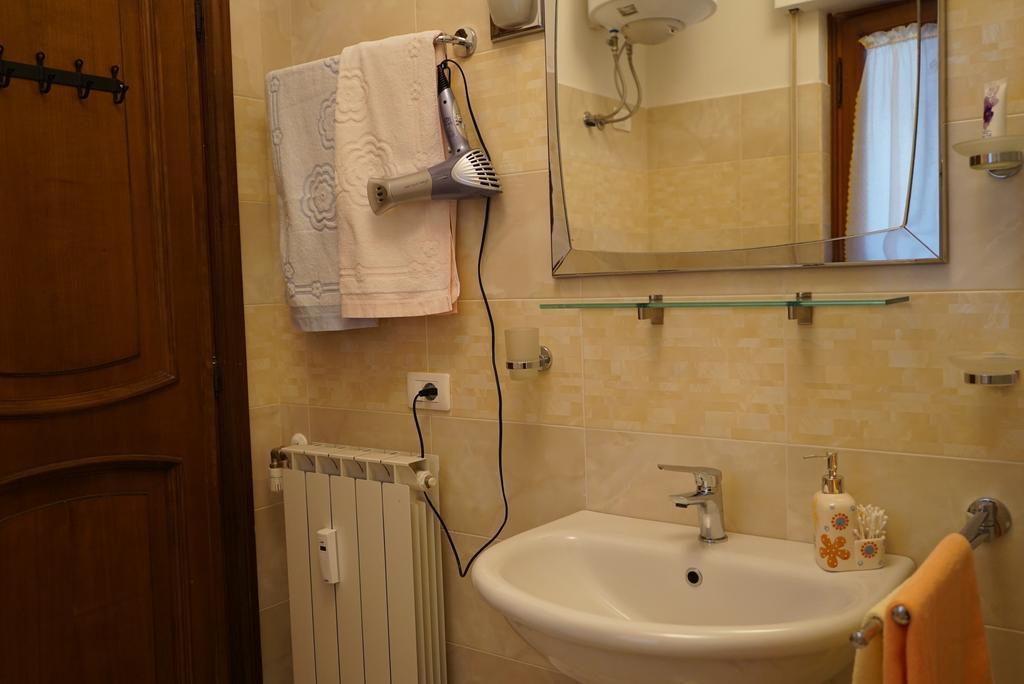 Dimora Del Viandante Appartamento Civitavecchia Bagian luar foto